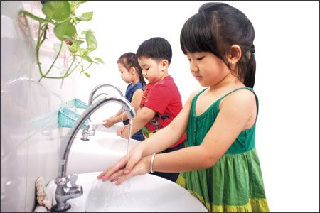 Rửa tay sạch đem lại hiệu quả cao trong phòng các bệnh truyền nhiễm