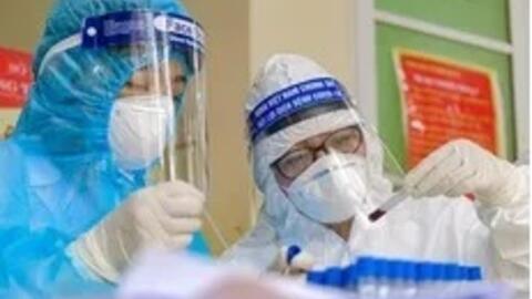 Biến thể BA.4, BA.5 xâm nhập, ca COVID-19 tăng, chuyên gia khuyến cáo gì về đeo khẩu trang?