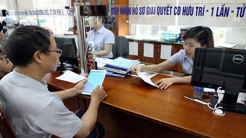 Xem xét tạm dừng đóng BHXH vào quỹ hưu trí, tử tuất đến hết 12/2020