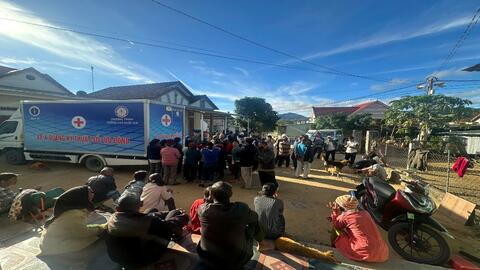 Trung tâm Y tế Đăk Glei phối hợp khám sàng lọc phát hiện bệnh lao chủ động tại cộng đồng