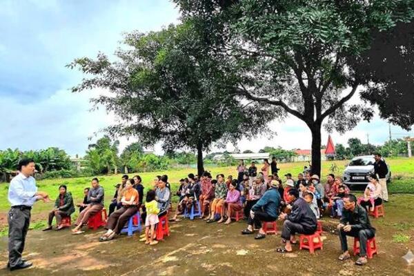 Trung tâm Kiểm soát bệnh tật tỉnh Quảng Ngãi triển khai truyền thông phòng, chống bệnh Dại tại phường Kon Tum và xã Ia Chim